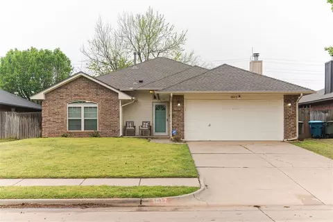 1817 Yellowstone Ln, Edmond, OK 73003