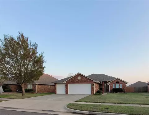2416 Tropicana Ave, Norman, OK 73071