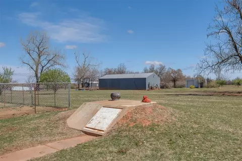 2310 Walnut Dr, Tuttle, OK 73089 photo 40