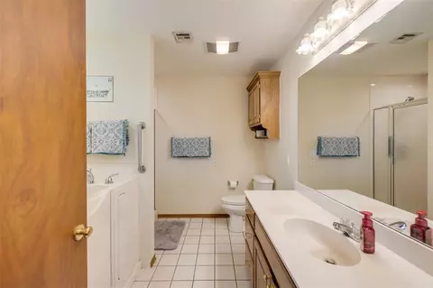2310 Walnut Dr, Tuttle, OK 73089 photo 23