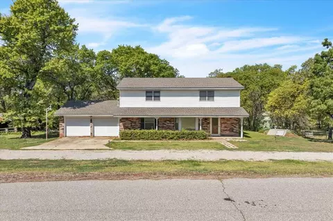 302 Roserock Dr, Norman, OK 73026