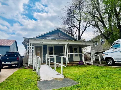 203 E Colorado Ave, Chickasha, OK 73018
