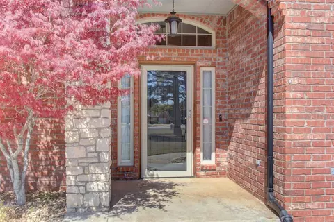 205 Scottie Dr, Tuttle, OK 73089 photo 4