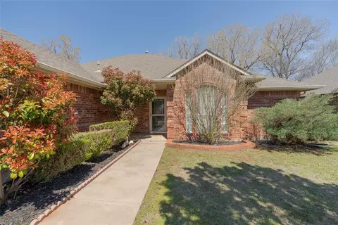 840 Shady Creek Ln, Yukon, OK 73099
