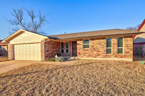 213 E Campbell Rd, Midwest City, OK 73110