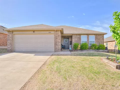 11016 NW 99th St, Yukon, OK 73099