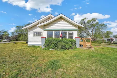 117 S 3rd St, Carter, OK 73627