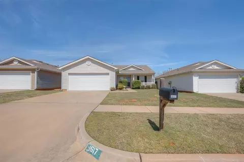 1617 NW 146th St, Edmond, OK 73013