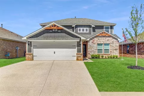 1009 NW 2nd St, Newcastle, OK 73065
