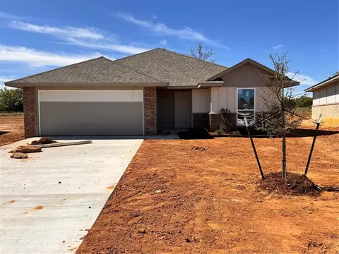 20716 Keystone Ln, Harrah, OK 73045