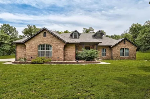 19580 Dove Ln, Newalla, OK 74857