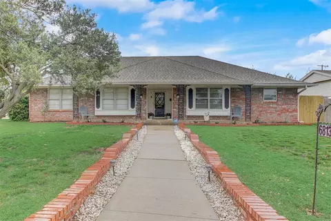 6813 Saint Marys Pl, Oklahoma City, OK 73132
