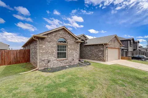 3508 Molly Dr, Yukon, OK 73099