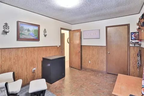 801 N Brooks St, Broken Bow, OK 74728 photo 8
