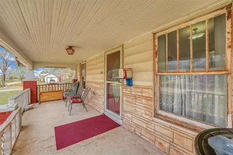 209 N Third St, Cheyenne, OK 73628 photo 4