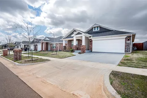 8605 Gibbs Dr, Oklahoma City, OK 73135