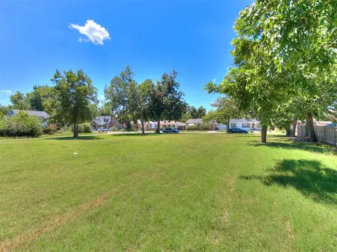 3900 N Redmond Ave, Bethany, OK 73008