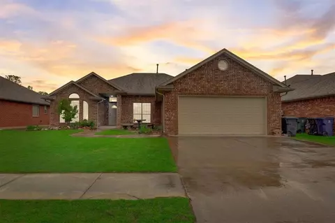 609 SW 163rd St, Oklahoma City, OK 73170