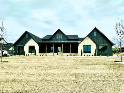 361 Old Farm Rd, Edmond, OK 73034