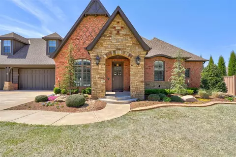 3225 Hillside Dr, Edmond, OK 73012