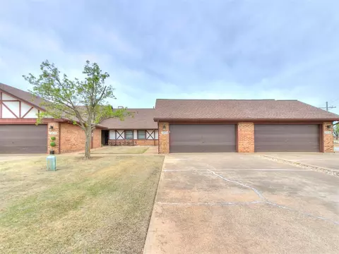 3204 Pondridge Rd, Chickasha, OK 73018