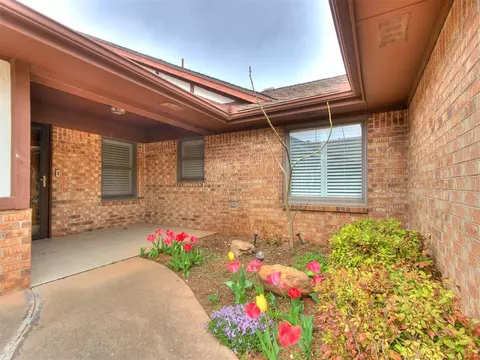 3204 Pondridge Rd, Chickasha, OK 73018 photo 3