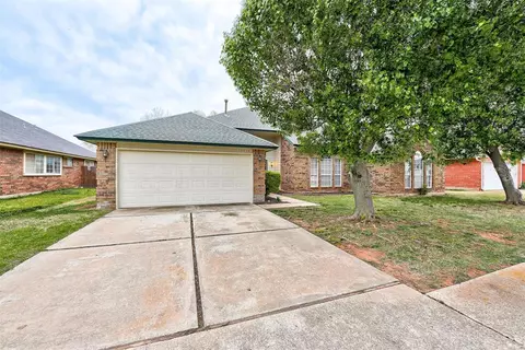11916 Skyway Ave, Oklahoma City, OK 73162