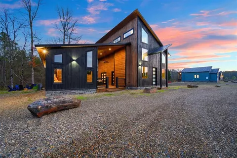 311 Lookout Pines Trl, Broken Bow, OK 74728