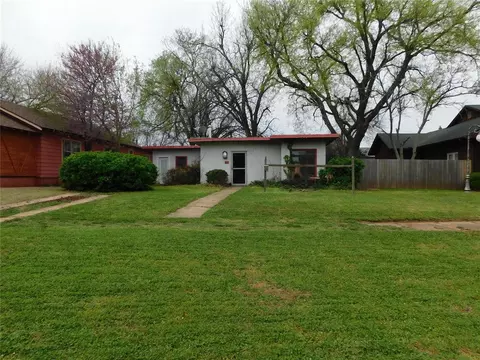607 Park Pl, Guthrie, OK 73044