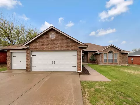 8221 N Mckee Blvd, Oklahoma City, OK 73132