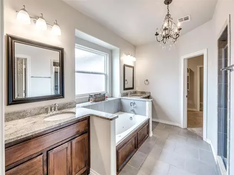 17300 Shadow Hawk Ln, Edmond, OK 73012 photo 23