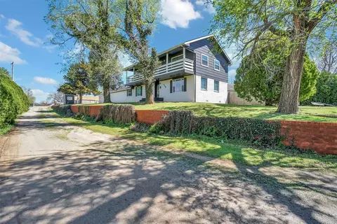 430 N Stephens St, Hobart, OK 73651