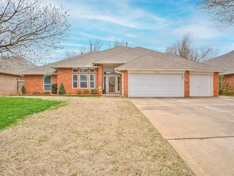 10100 Birkenhead Ct, Yukon, OK 73099