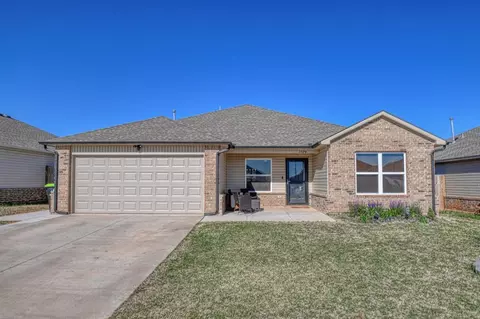 1324 Peridot Ln, Noble, OK 73068