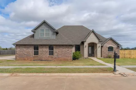 12741 Meadow Ridge Dr, Shawnee, OK 74804
