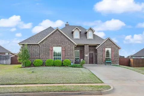 2525 Foxglove Ln, Edmond, OK 73013