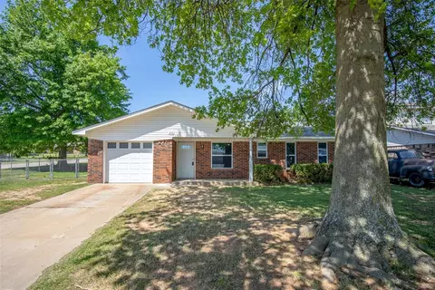 218 Liza Ln, Tecumseh, OK 74873