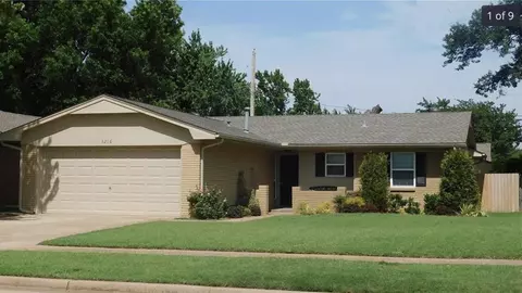 3216 Hardy Dr, Edmond, OK 73013