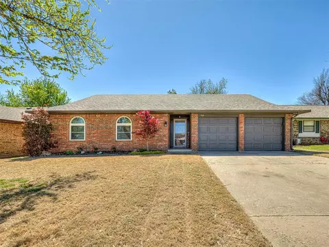 114 E Cypress Ave, Yukon, OK 73099