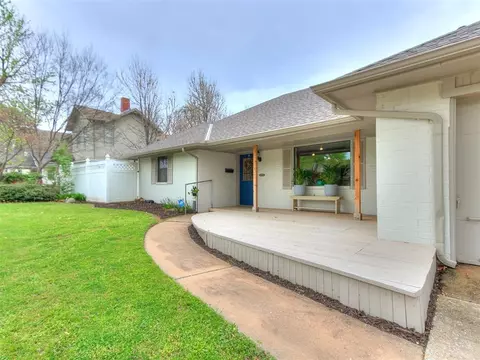 501 E Washington Ave, Guthrie, OK 73044 photo 3