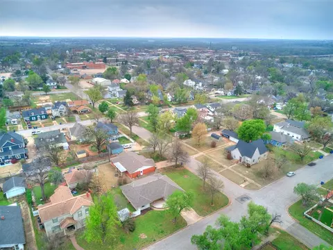 501 E Washington Ave, Guthrie, OK 73044 photo 28