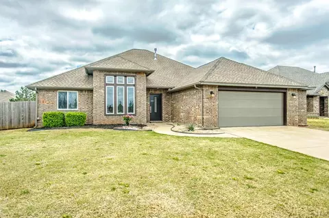 2200 NW 173rd St, Edmond, OK 73012