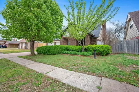 9212 S Mckinley Ave, Oklahoma City, OK 73139