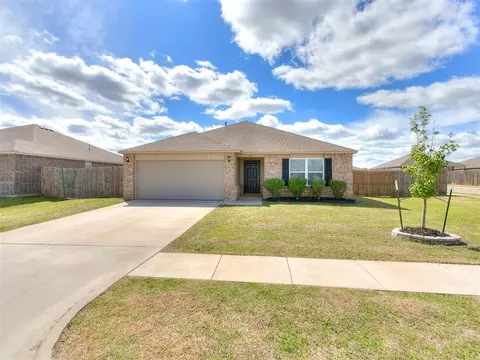 301 Blue Dr, Newcastle, OK 73065