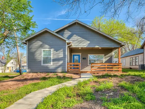314 E Logan Ave, Guthrie, OK 73044 photo 2
