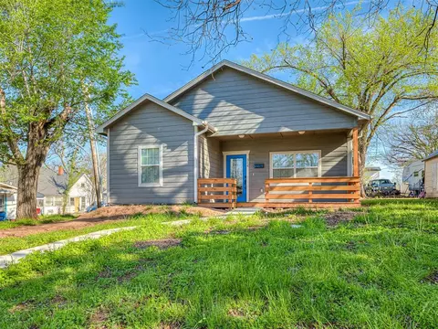 314 E Logan Ave, Guthrie, OK 73044 photo 3