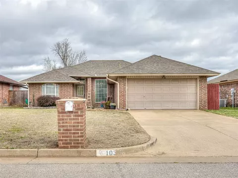 10305 Bradford Way, Yukon, OK 73099