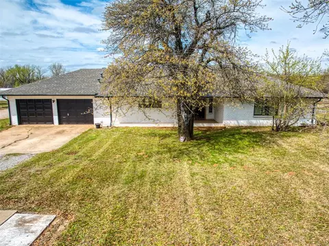 805 S Hwy 76 Hwy, Newcastle, OK 73065