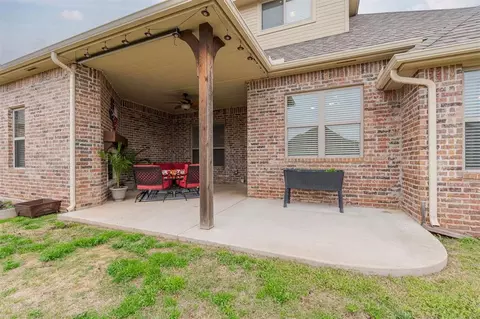 1319 Ladera Cir, Moore, OK 73160 photo 5