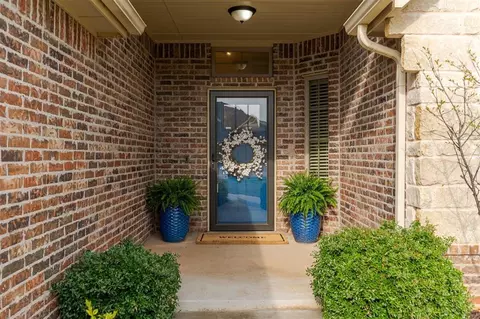 1319 Ladera Cir, Moore, OK 73160 photo 3